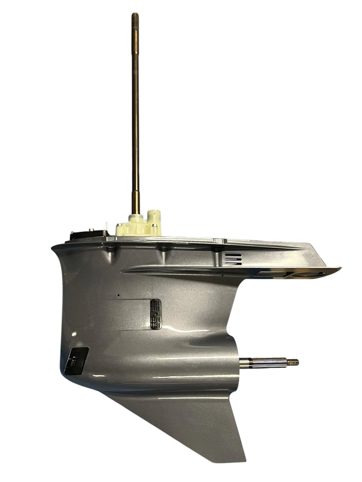 Yamaha Lower Unit, Standard Rotation, 25in Driveshaft, Grey, 6AW01, (blemishes)