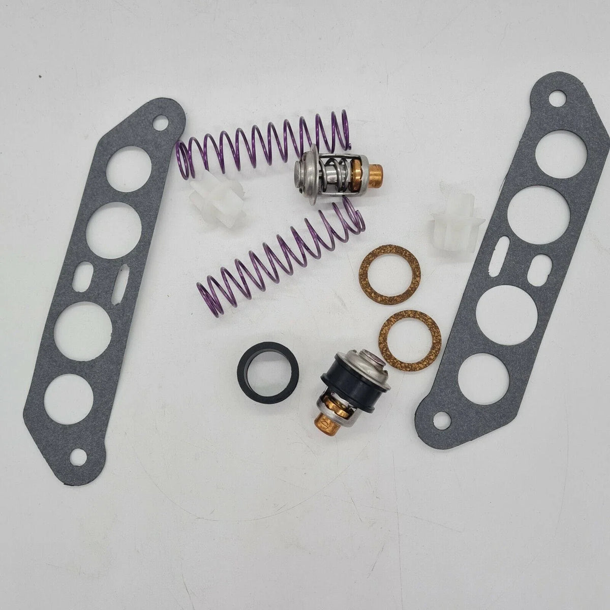 Thermostat Kit for Johnson Evinrude 85-140 V4 (1985–1995) 18-3673 340975 340976