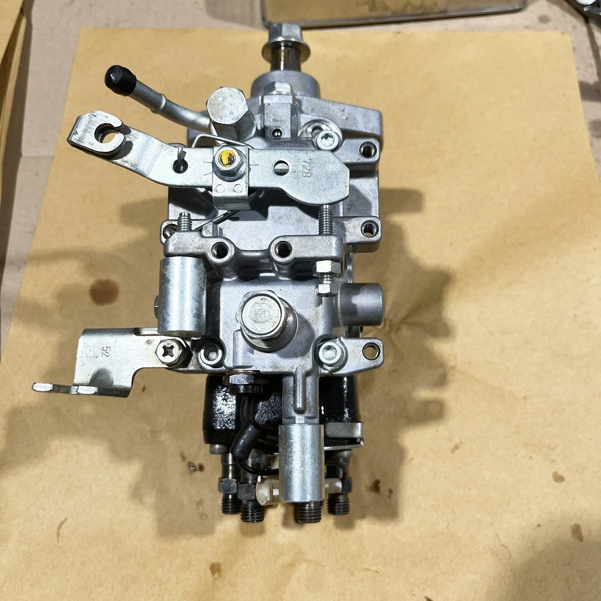 196000-5070 Fuel Injection Pump for CAT 3046 Engine D3G Tractor Mitsubishi S6S