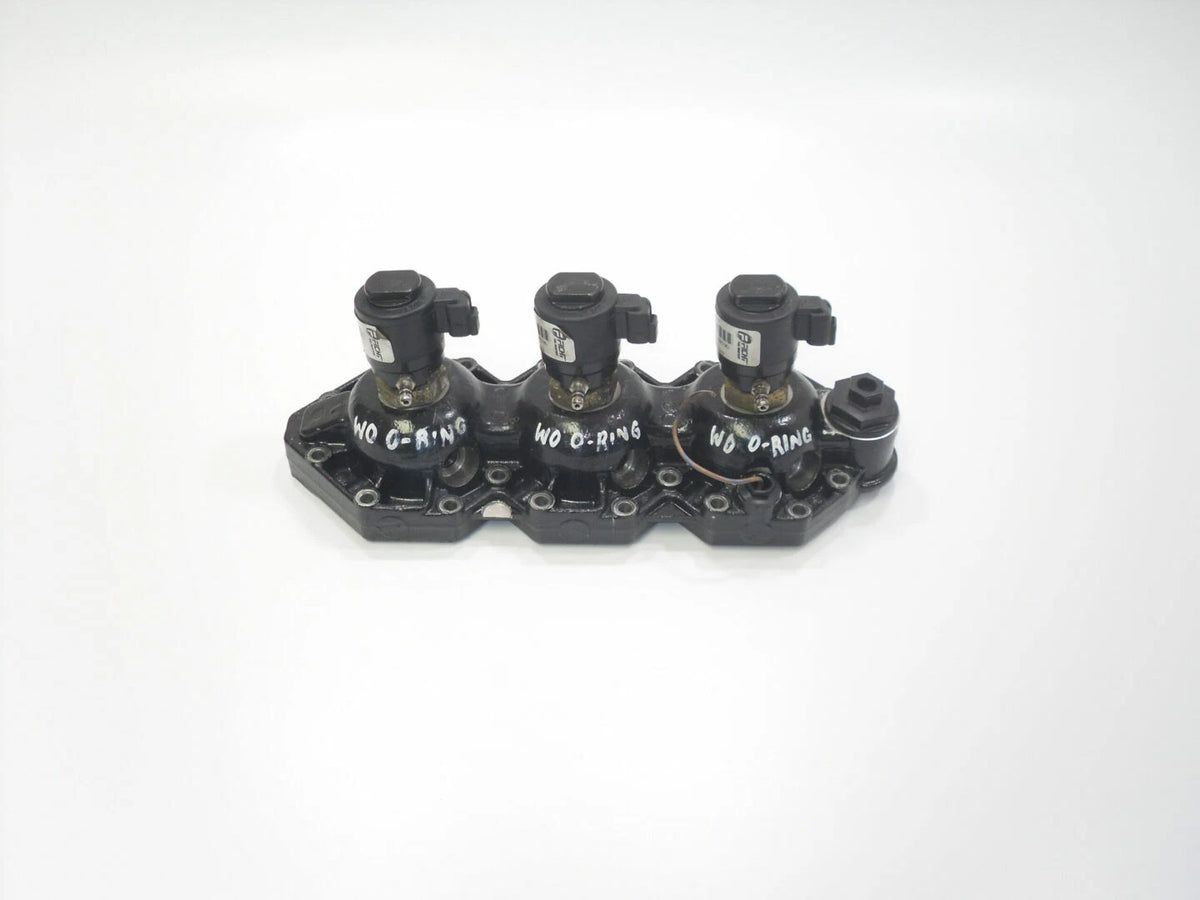 Evinrude Johnson 344497 FICHT Cylinder Head with Injectors (for Parts)